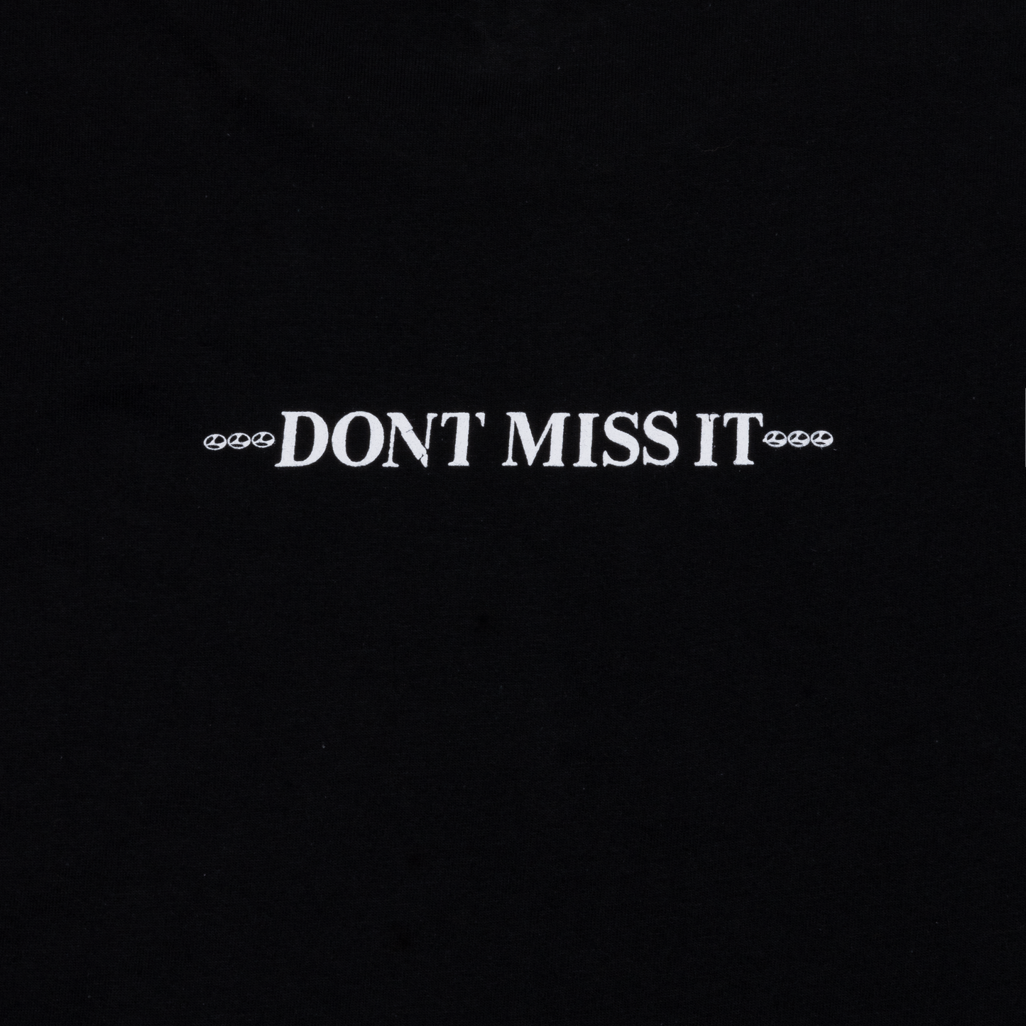 Don't Miss It Tee - Black